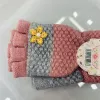 Shuai Ni Children's flower flip-top gloves, half finger, winter warmth for girls, primary school knitted wool Specification image